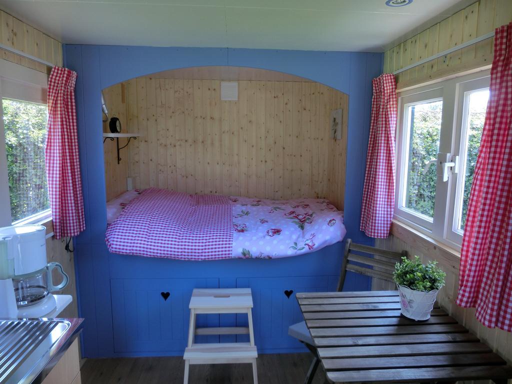 Pipowagen Camping Puur Genieten Bed and Breakfast Someren Habitación foto