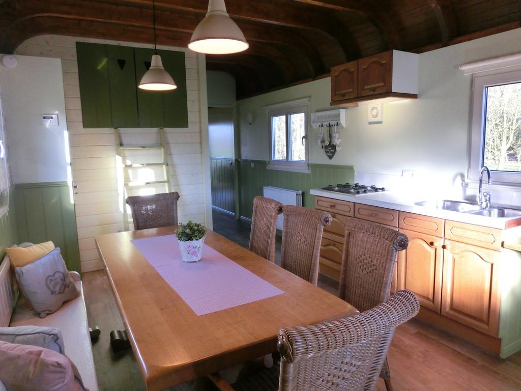Pipowagen Camping Puur Genieten Bed and Breakfast Someren Habitación foto